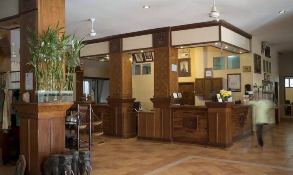 Pakse Hotel & Restaurant Exterior foto