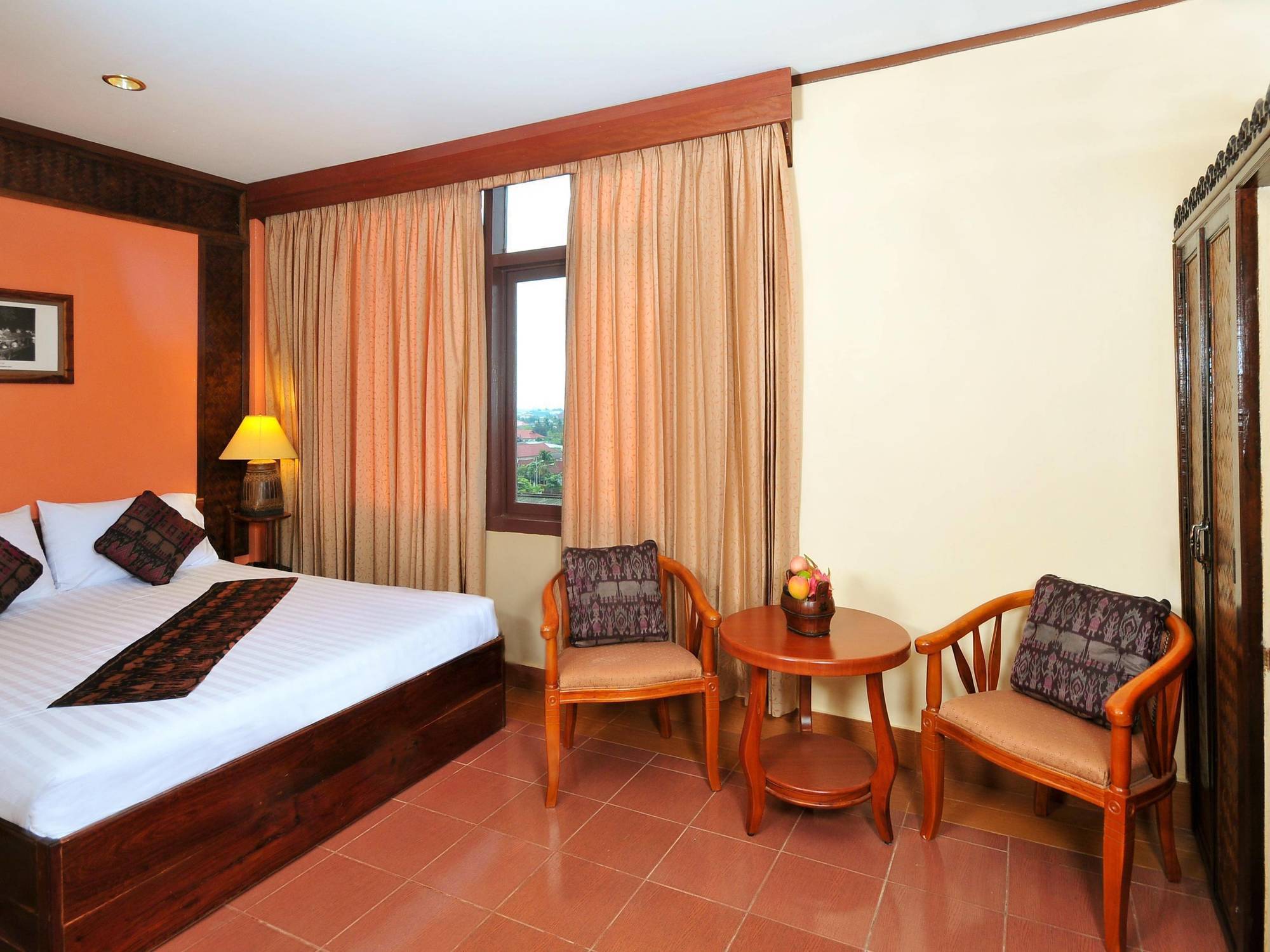 Pakse Hotel & Restaurant Exterior foto